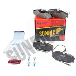 KLOCKI HAMULCOWE SUNRICH PRZÓD SR0101.01-1030