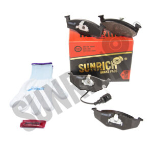 KLOCKI HAMULCOWE SUNRICH PRZÓD SR0266.04-1586