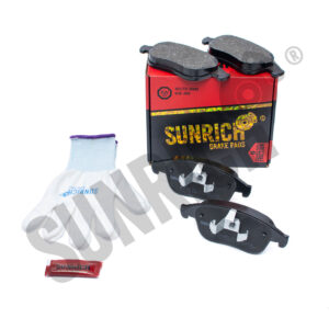 KLOCKI HAMULCOWE PRZÓD SR0999.01-1808